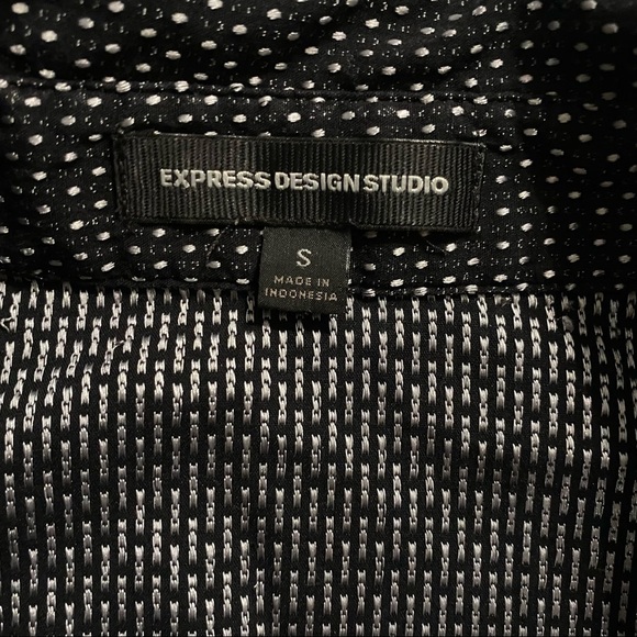 Express Black White Polka Dot V Neck Button Up Shirt - Picture 4 of 5